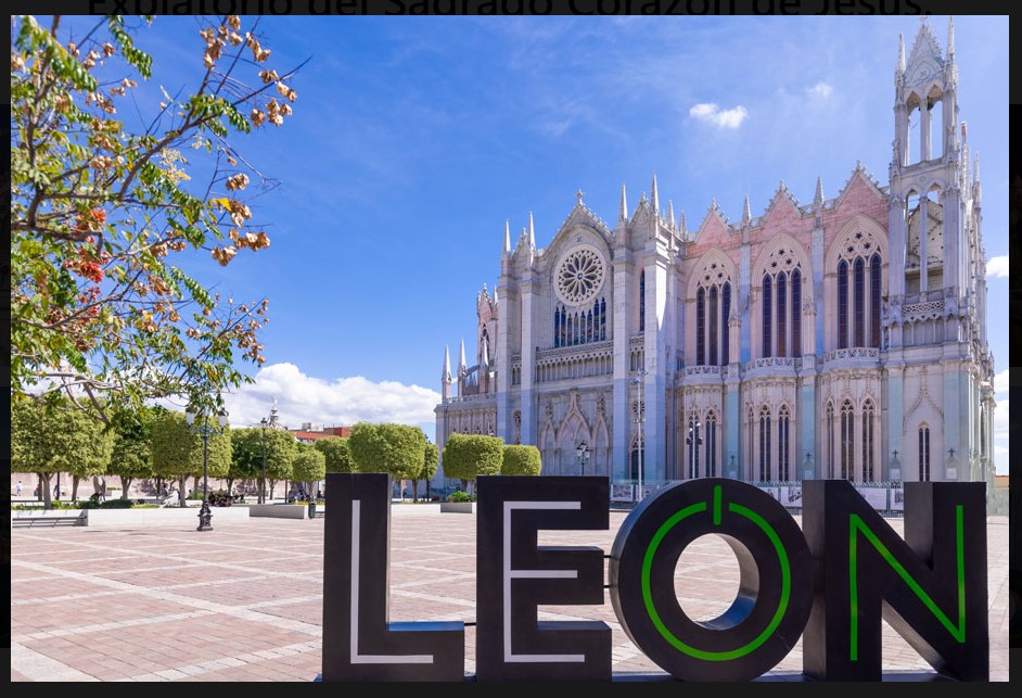 HERMOSA CASA COMERCIAL EN RENTA IDEAL PARA RESTAURANTE EN EL CORAZON DE LEÓN GTO